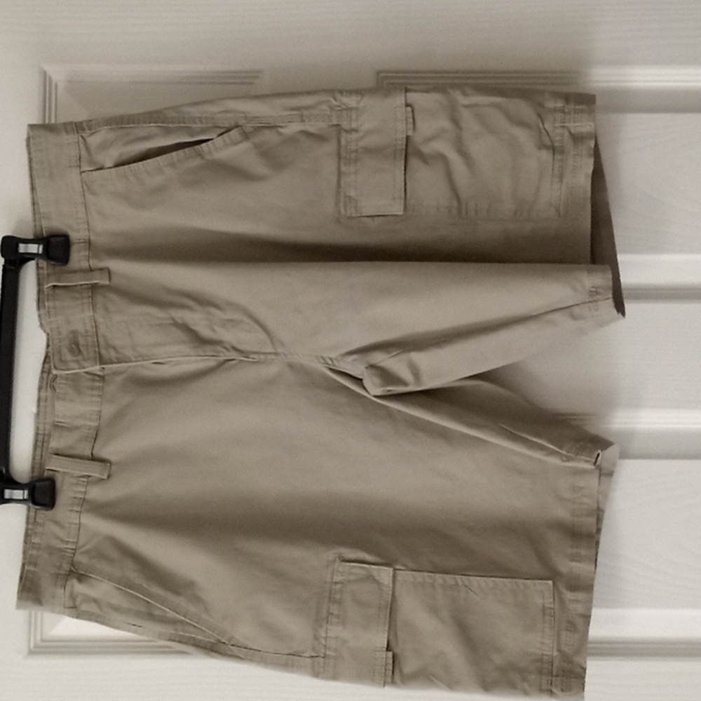Cream man shorts
